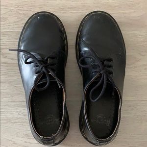 DRMARTENS BLACK OXFORDS UK5
